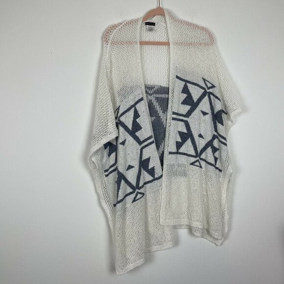 Rebecca Elliot Crochet Knit Dolman Sleeved Cardigan Kimono Aztec Print one size - Picture 1 of 4